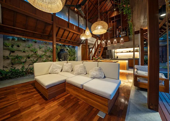 Oneplus Bali - Modern Balinese Escape Villa Canggu