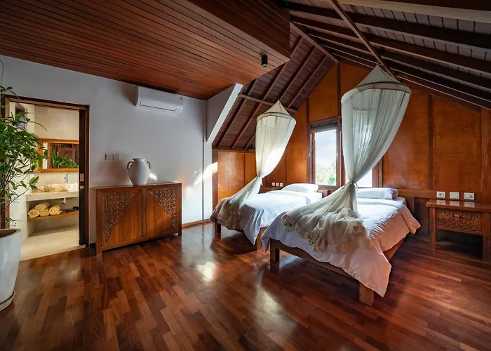 Oneplus Bali - Modern Balinese Escape Villa *