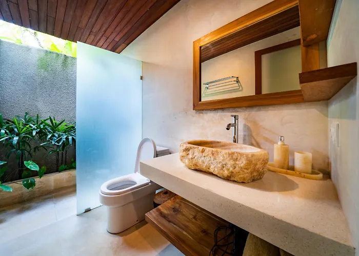Oneplus Bali - Modern Balinese Escape Villa Canggu