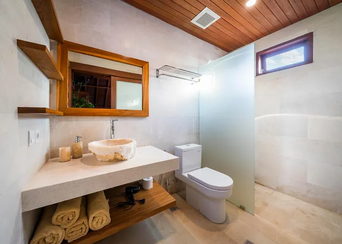 Oneplus Bali - Modern Balinese Escape Canggu